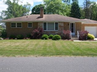 1141 Fisk St, Niles, MI 49120