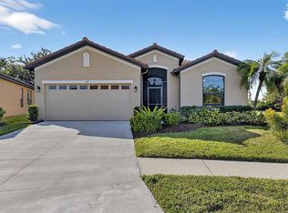 317 Silver Falls Dr, Apollo Beach, FL 33572