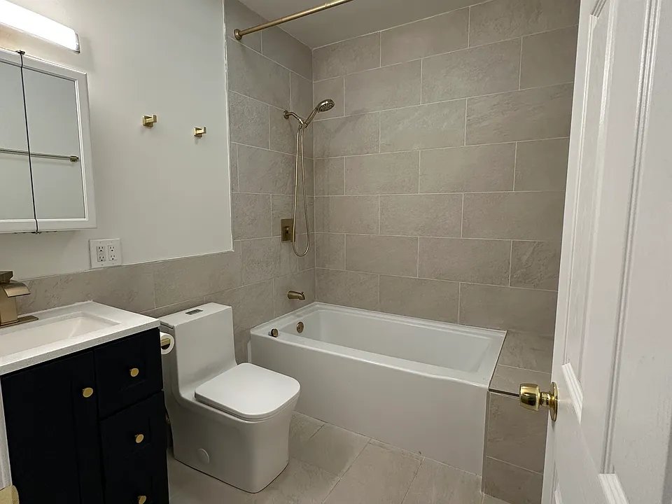 full bathroom