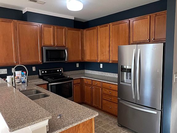 5th image of 534 Summerford Ln