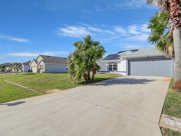 2nd image of 551 SW Lawler Avenue