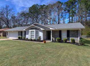 1209 Huntcliff Way, Clinton, MS 39056