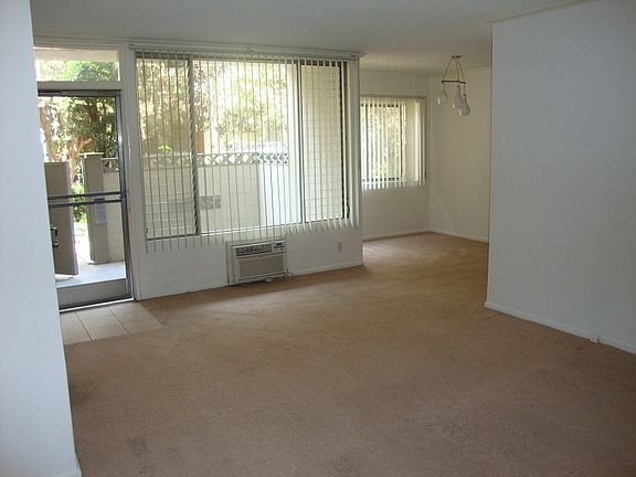 2nd image of 5125 Denny Ave APT 4