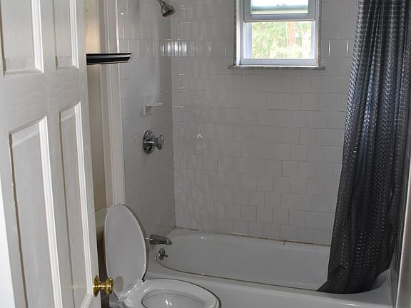5th image of 11 Berkley St Floor 2