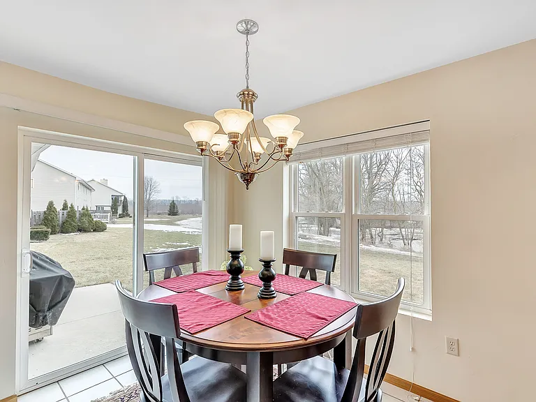 2086 River Point Ct — Photo 11