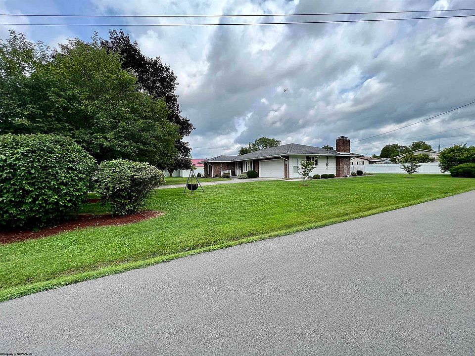 115 16th St, Elkins, WV 26241 Zillow