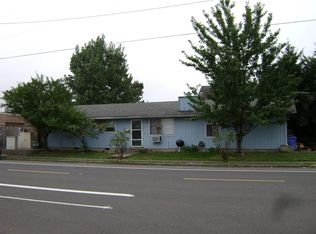 8706 SE Woodstock Blvd, Portland, OR 97266