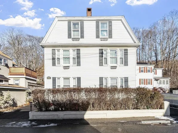 10 Oak St #3, Gloucester, MA 01930