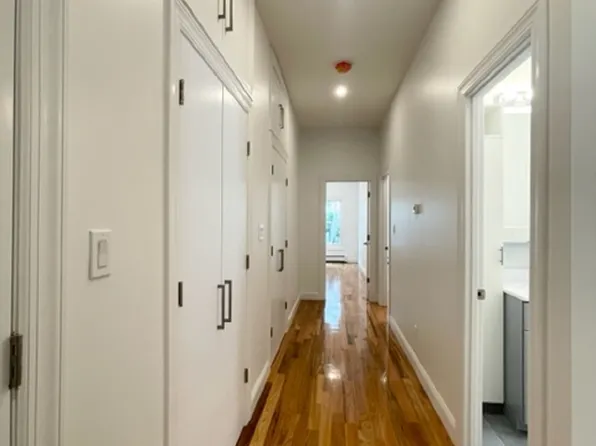 245 Newkirk Avenue image 5 of 20