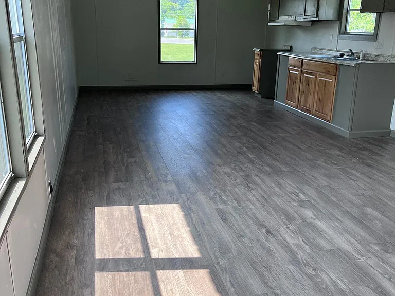 19 Danny St — Photo 6