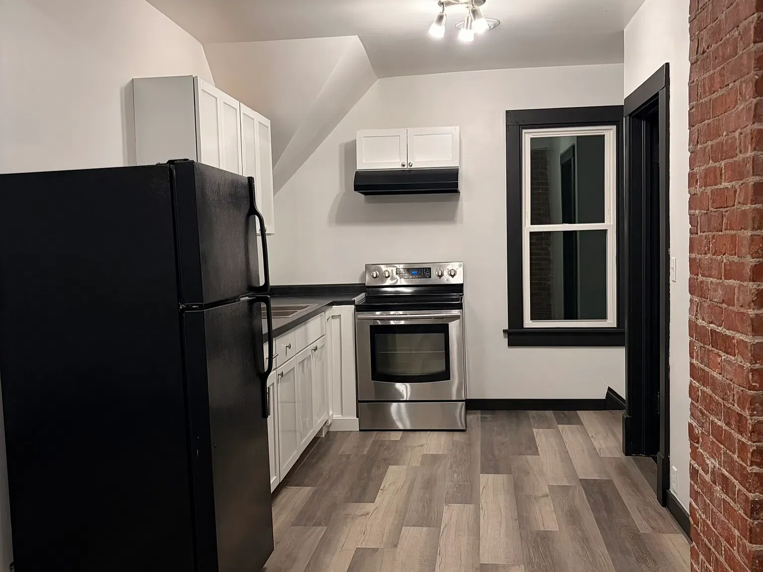 2 bed, 700 sqft, $850 — Photo 4