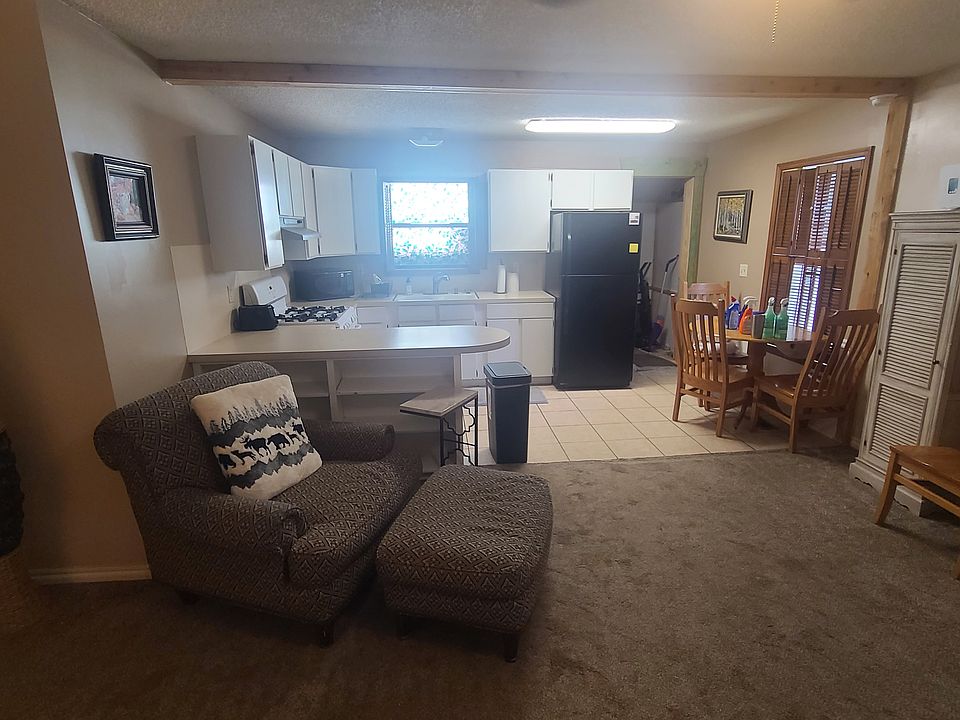 1st image of 3215 Rawson Rd #C
