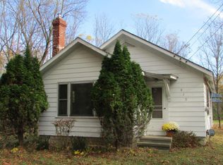 815 S Lagrave St, Paw Paw, MI 49079