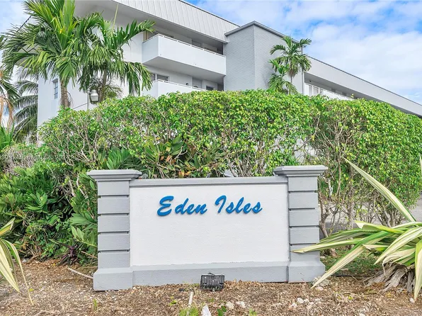 3600 NE 170th St APT 211, North Miami Beach, FL 33160
