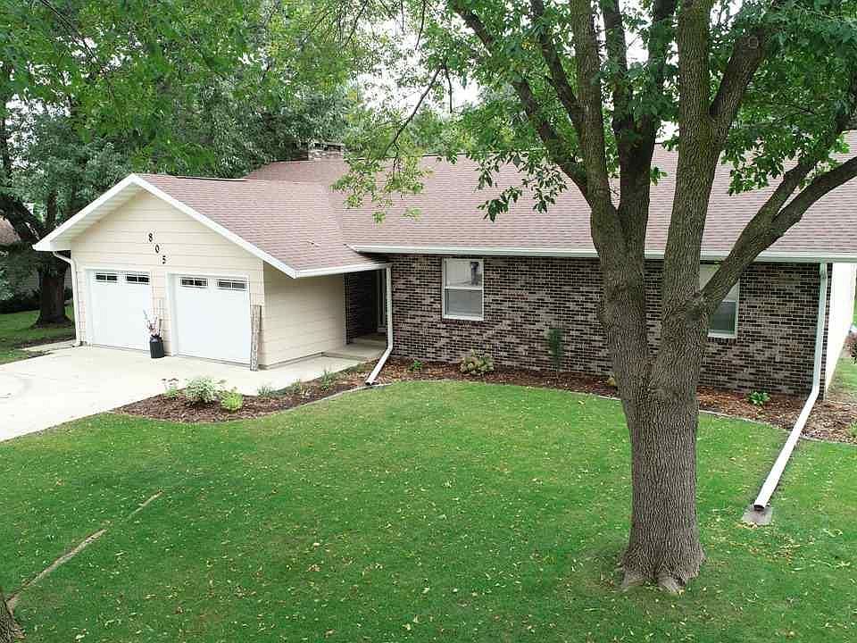 1st image of 805 Meadow Ln