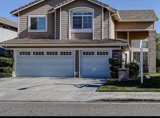 27470 Hillcrest Pl, Santa Clarita, CA 91354