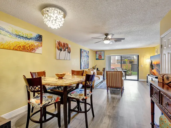 139 Sparrow Drive #4h, Royal Palm Beach, FL 33411