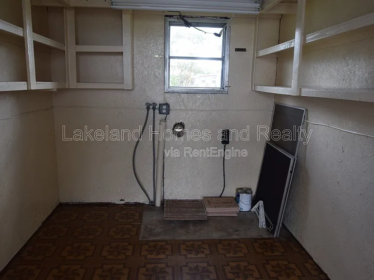 1567 Longbow Dr — Photo 13