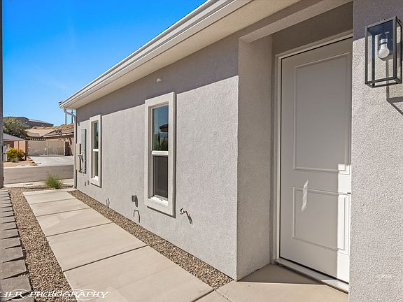 4th image of 479 Palm Cove Ct