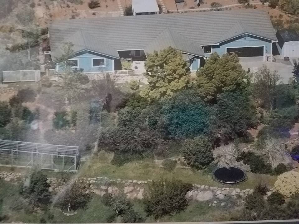 5621 Cherokee drivee
