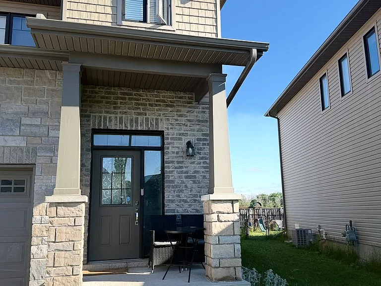 141 Simurda Ct — Photo 2