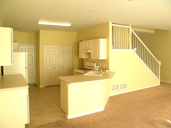 5th image of 2567 Lorraine Cir #2567