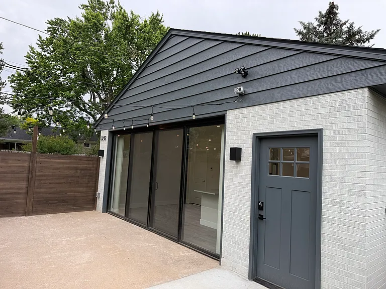 3212 S High St — Photo 1