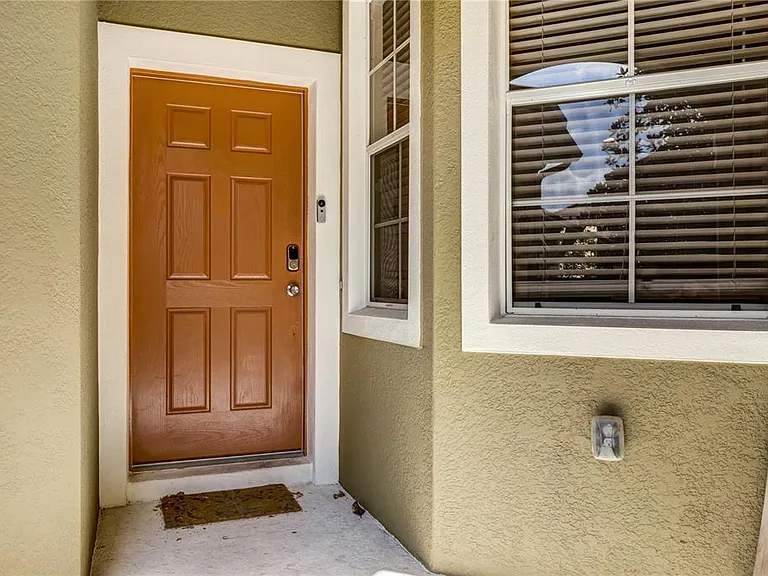 5150 Fiorella Ln — Photo 2