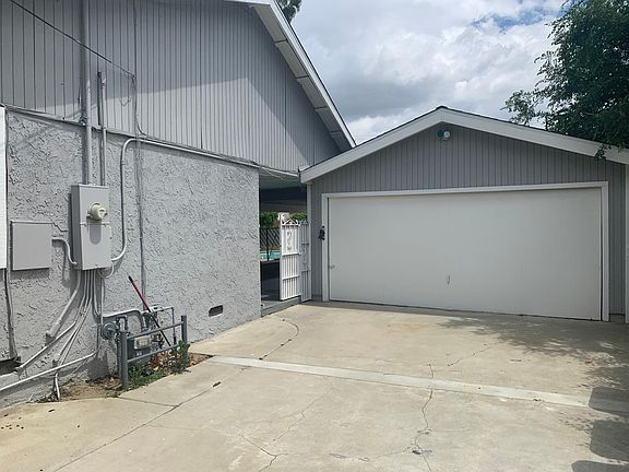2nd image of 5136 Myrtus Ave