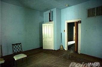 5th image of 2242 Shenandoah Ave