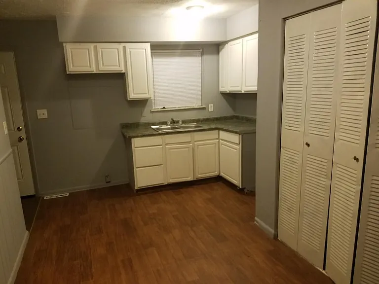1659 Myrtle Ave #1659 — Photo 9