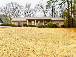 3066 Apache Dr, Camden, AR 71701