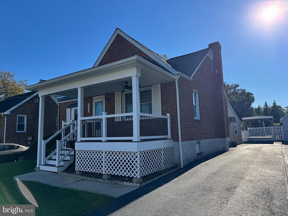 2nd image of 3015 Woodside Ave