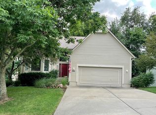 21015 W 98th St, Lenexa, KS 66220