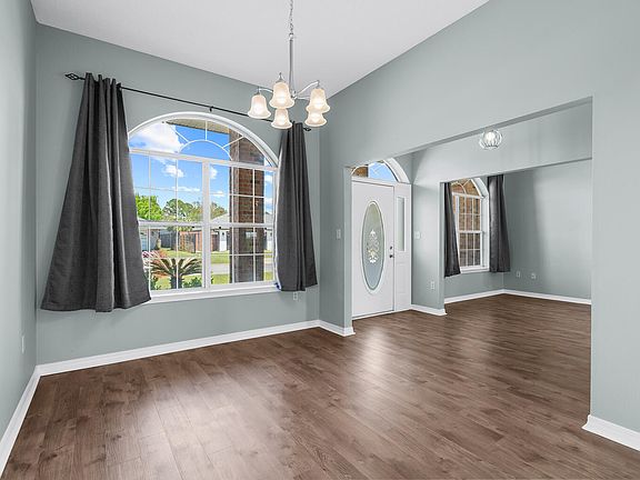 3rd image of 9876 Parker Lake Cir