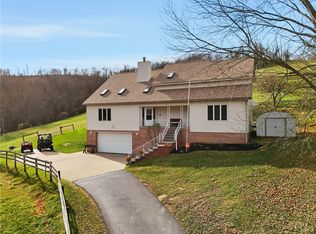 327 Sugar Run Rd, Waynesburg, PA 15370