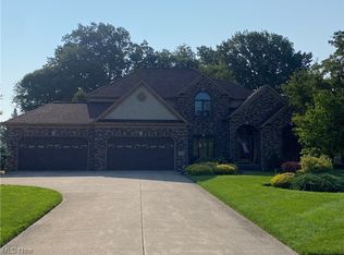 9462 Stone Mill Dr, Mentor, OH 44060