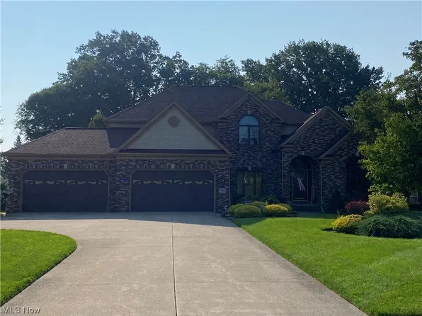 9462 Stone Mill Dr, Mentor, OH 44060