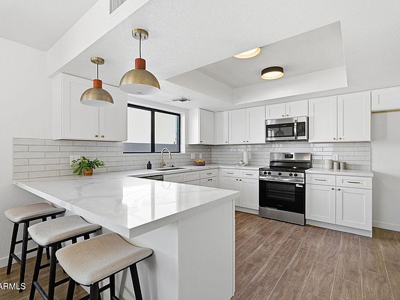 2nd image of 9872 E DEL MONTE Avenue