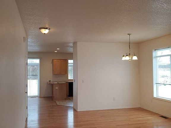 3rd image of 3400 W Mariner Ln
