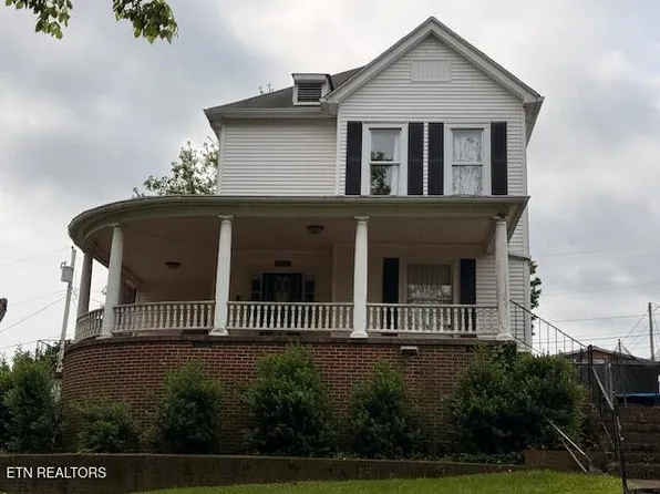 412 E 3rd Ave, Lenoir City, TN 37771