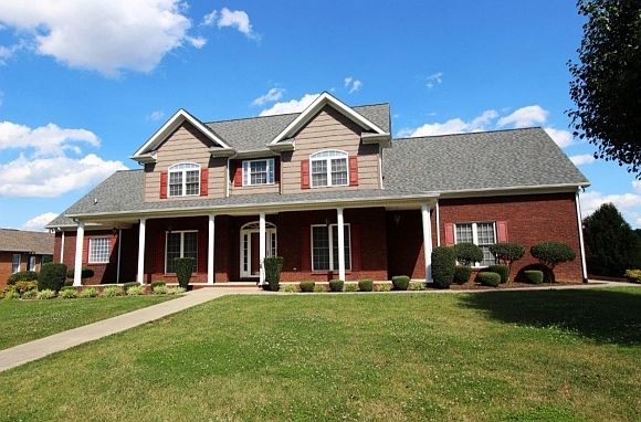 1st image of 1022 Hackberry Dr