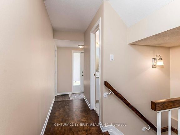 4th image of 22 C Maple Ridge Cres #80