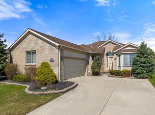 3617 New Boston Dr, Sterling Heights, MI 48314