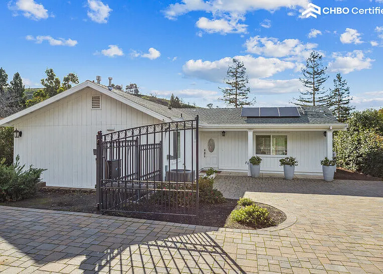 129 Brodia Way — Photo 55