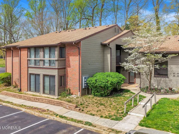 42 Medford Court, Red Bank, NJ 07701