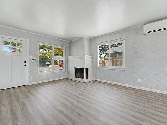 2nd image of 1242 Rosemary Ln