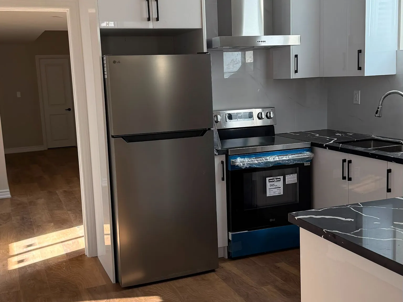2 bed, $2,100 — Photo 2