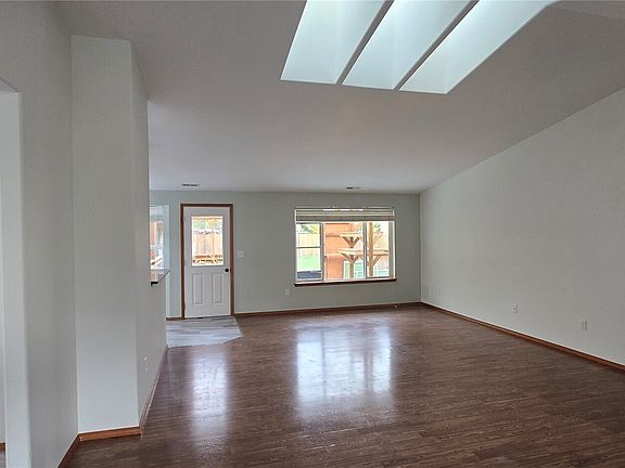 3rd image of 3710 W Edgewood