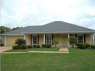 2090 Branch Creek Dr, Jackson, MS 39272